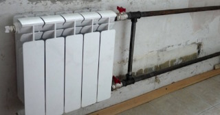 Установка биметаллических радиаторов отопления в квартире в Выборге - от 2099 руб.